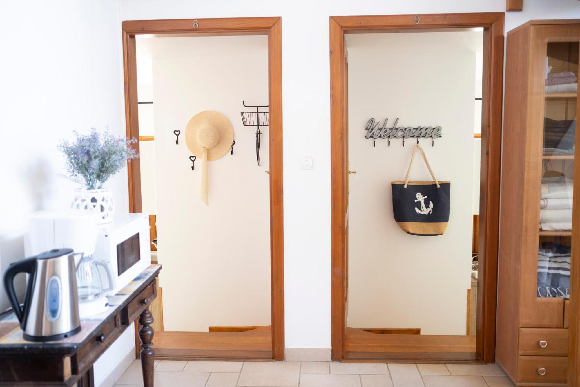 Vicze Apartmanház Siófok Esterno foto