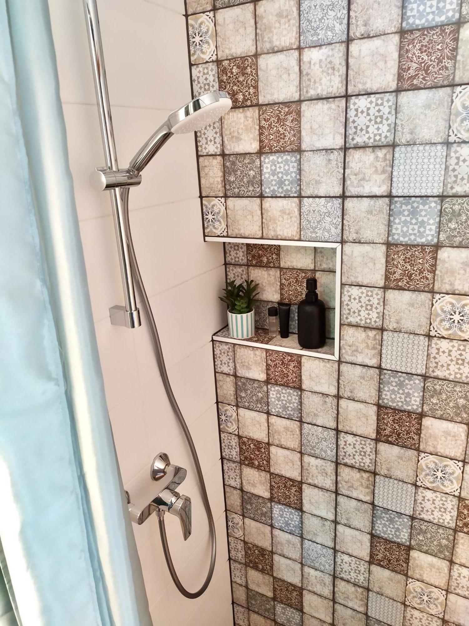Vicze Apartmanház Siófok Esterno foto